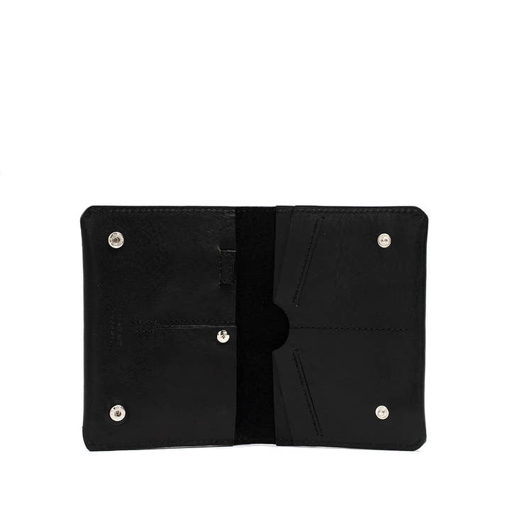 Leather AirTag Travel Wallet (OUTLET)-4