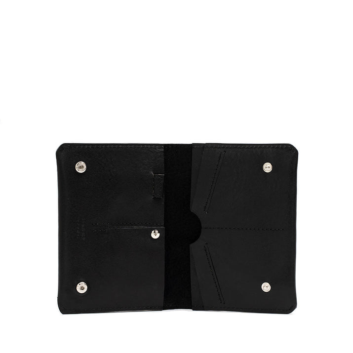 Leather AirTag Travel Wallet (OUTLET)-4