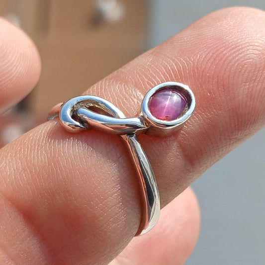 Purple Star Sapphire Ring, Sterling Silver Ring, Natural Star Sapphire, Handmade Sapphire Ring, Solitaire Silver Ring Unique Design - Size 7-0
