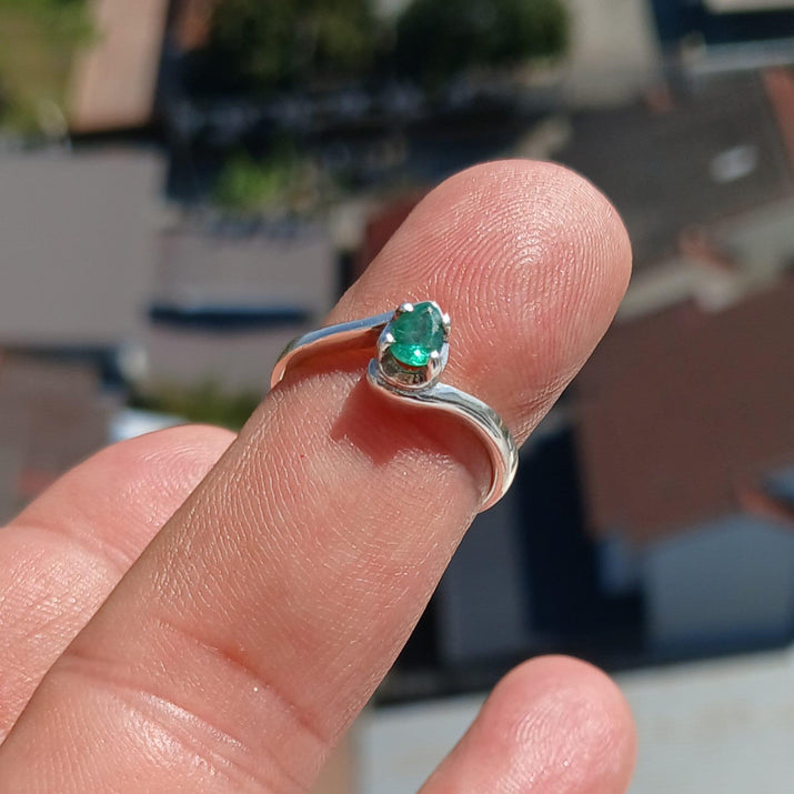 Emerald Ring, Sterling Silver Ring, natural green Emerald, Pear Shaped Emerald, handmade emerald ring, unique design, gift for her, Size 6-4