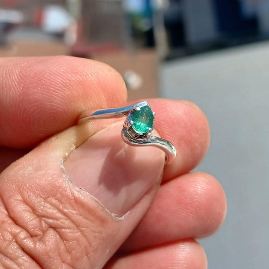 Emerald Ring, Sterling Silver Ring, natural green Emerald, Pear Shaped Emerald, handmade emerald ring, unique design, gift for her, Size 6-0